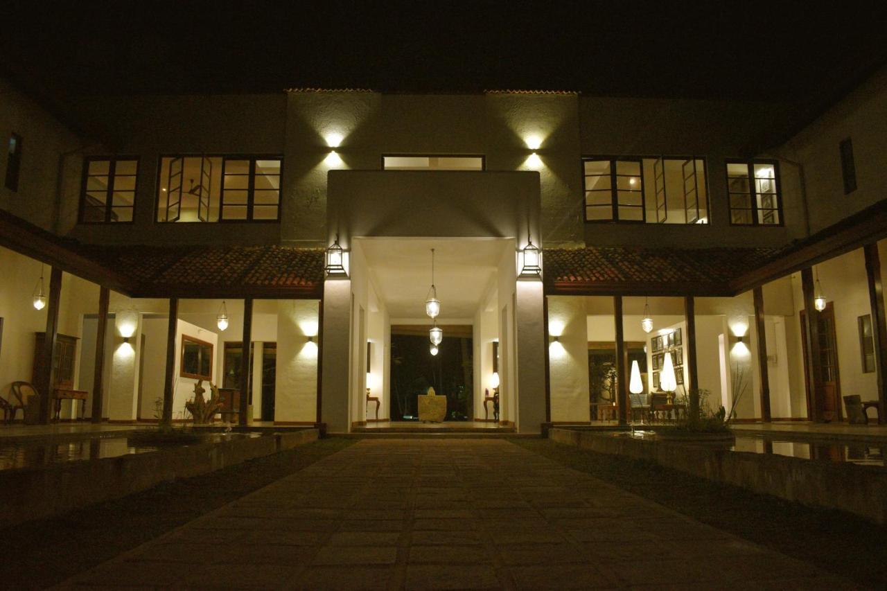 The Privilege Ayurveda Resort Wadduwa Exterior foto